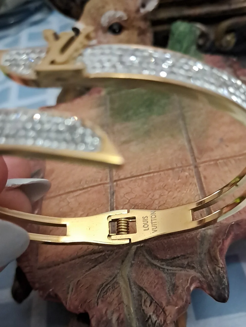 Fashion Jewelry Gold Crystal Pavé Hinged Bangle Bracelet with Clear Stones